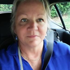 Meet your Posher, Ellen